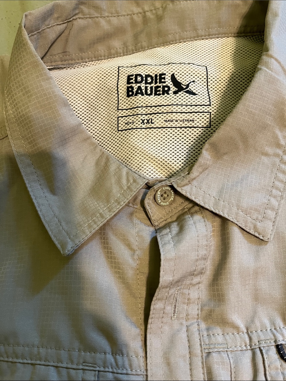 Eddie Bauer Men's Button-Up Shirt Jacket in Khaki